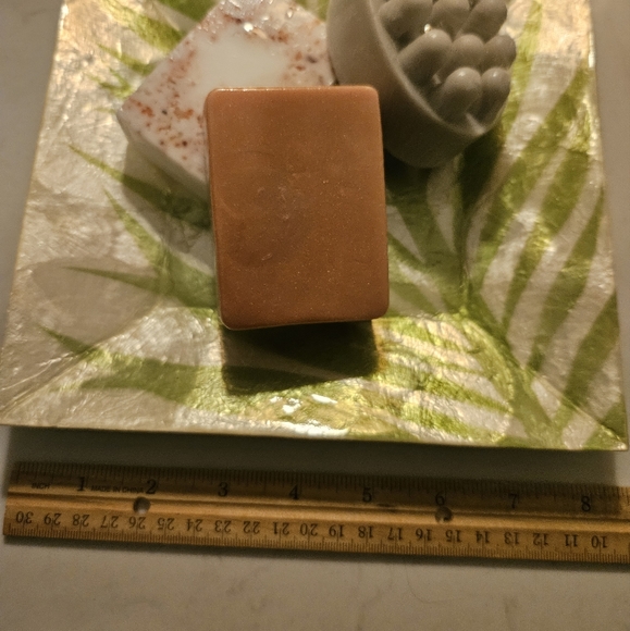 Capiz Shell Plate - Picture 3 of 4